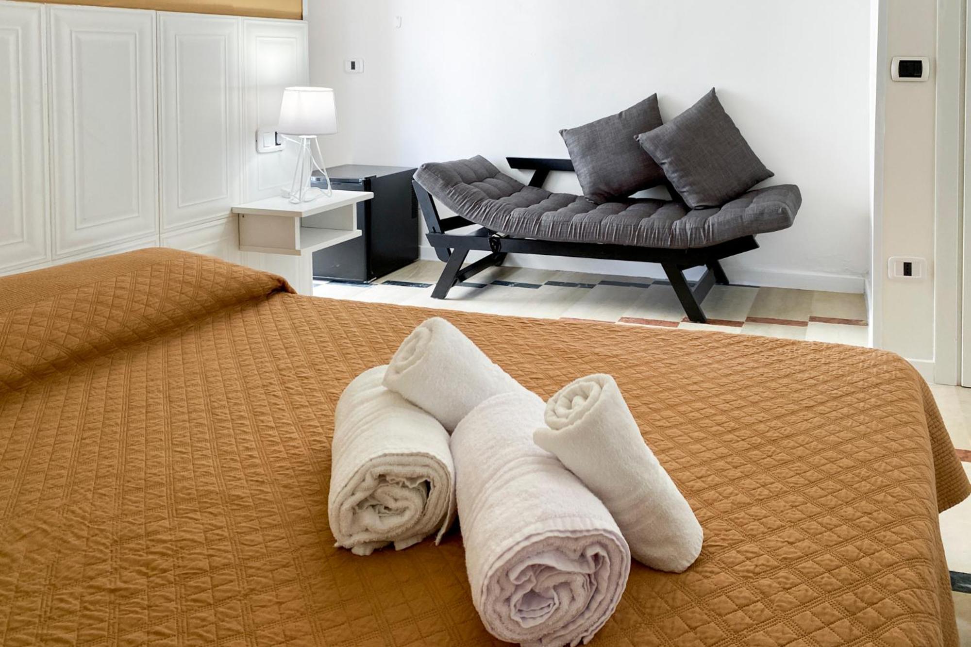 Solaris Paestum Bed and Breakfast Exteriör bild