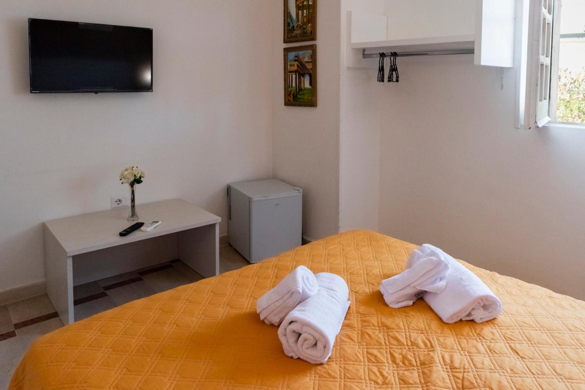 Solaris Paestum Bed and Breakfast Exteriör bild
