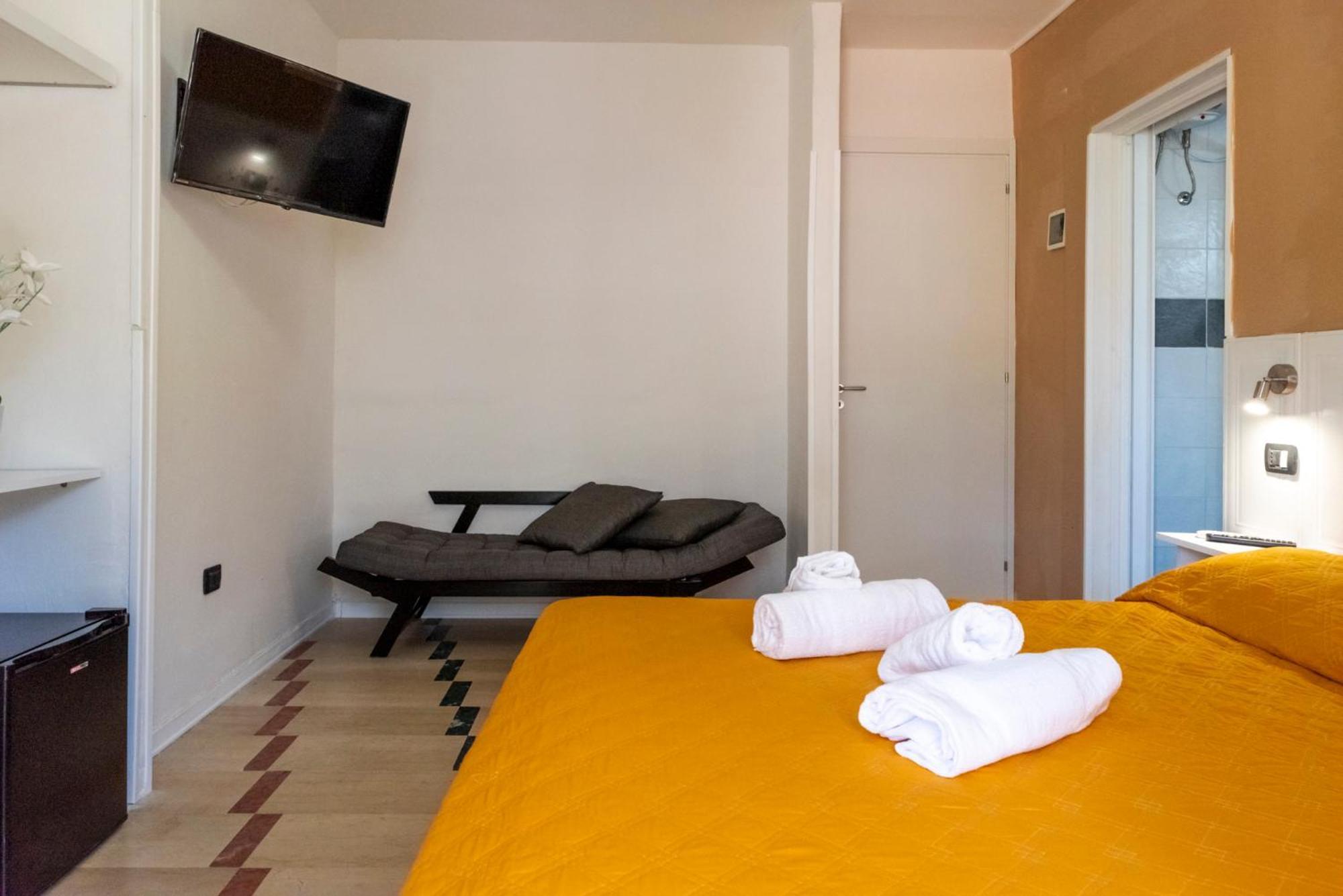 Solaris Paestum Bed and Breakfast Exteriör bild