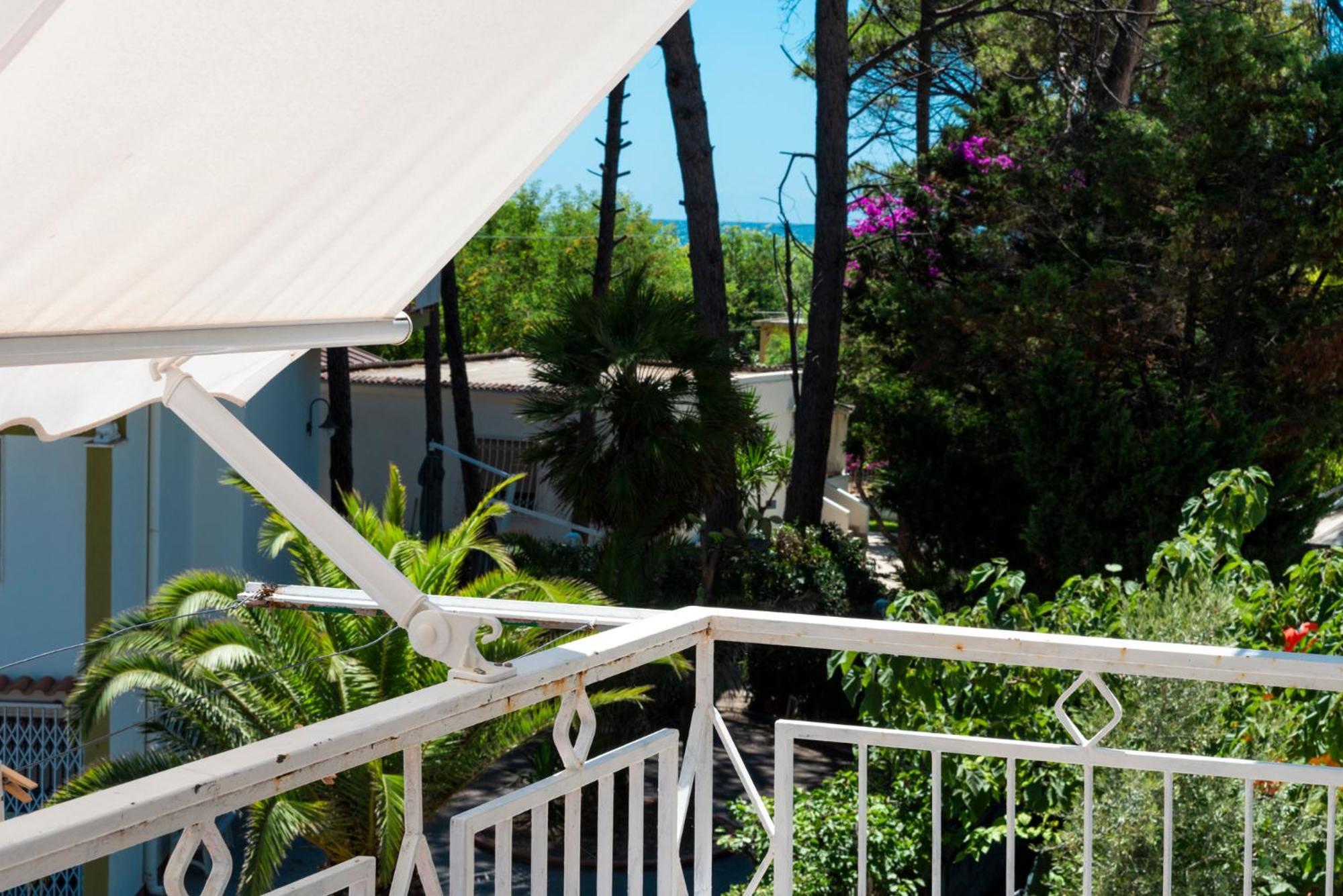 Solaris Paestum Bed and Breakfast Exteriör bild